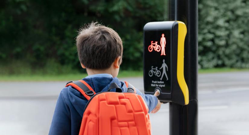 Csúnya hetek várnak a magyar szülőkre: így még elkerülheted a teljes idegösszeomlást