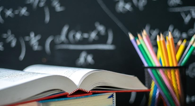 Tanszergyűjtésbe kezdtek a második kerületiek a nélkülözők számára