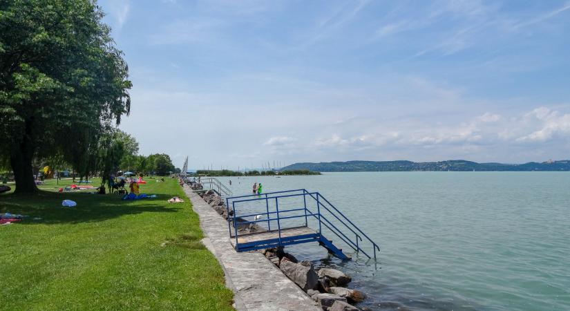 Durva betegség söpört végig a Balatonnál: mitől lettek rosszul a táborozók?