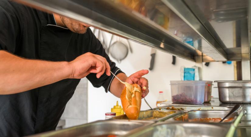 Csúcséttermébe keres új kollégát Rácz Jenő: ezt ajánlja a sztárséf a jelentkezőknek
