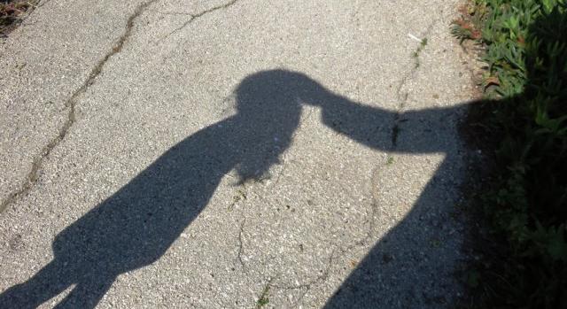 Éveken át abuzálta nevelt lányát a visszaeső magyar szexuális bűnöző – életfogytiglant is kaphat