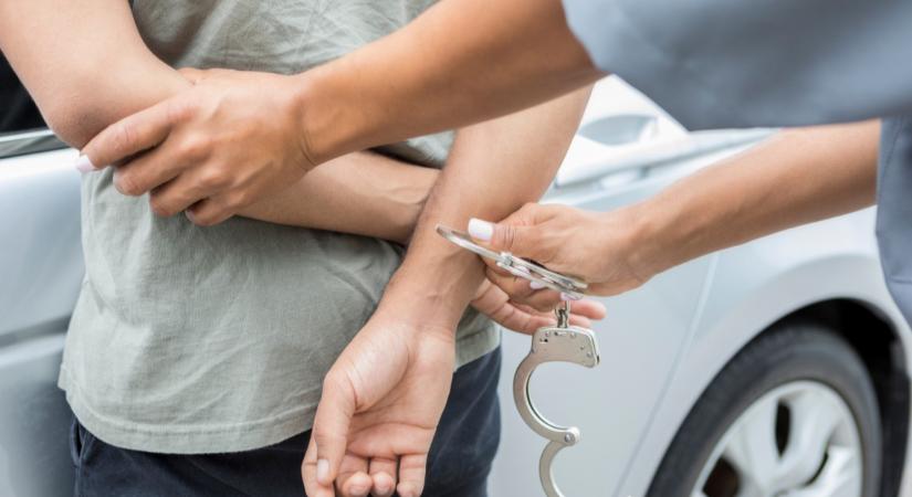 Rengeteg magyar autós kezén csattan a bilincs: ez ma már bűncselekmény itthon