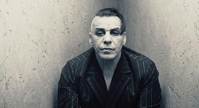 Leállították a Rammstein énekese ellen szexuális zaklatás miatt indított vizsgálatot
