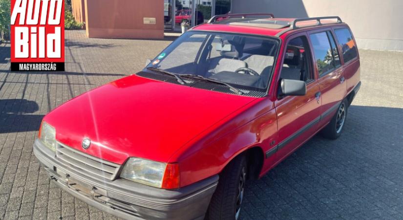 Ez a megfizethető Kadett kombi teszi teljessé az Opel-gyűjteményt
