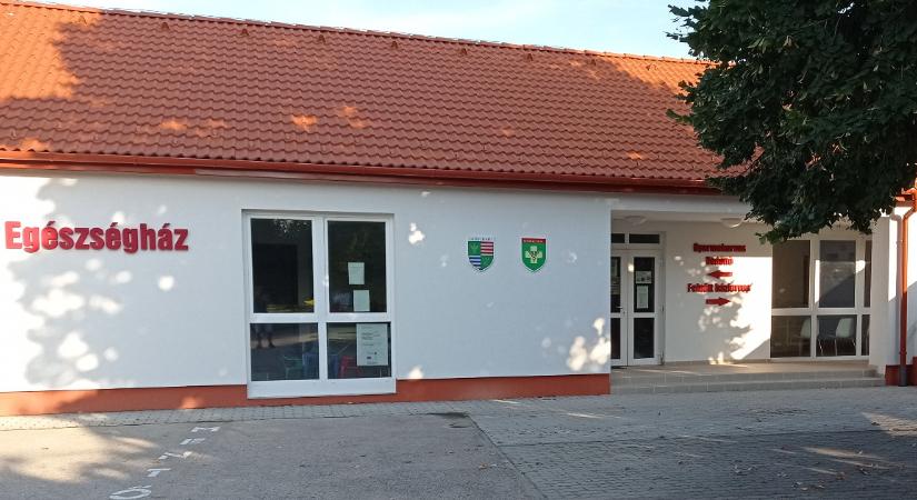 „Elfáradtam” – mondta falusi háziorvos fél éve, azóta se jelentkezett senki a helyére