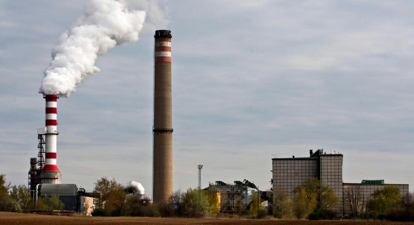 Energiabiztonsági okokból titkos, hogy mennyiért adta el az állam az oroszlányi erőművet Habony köreinek