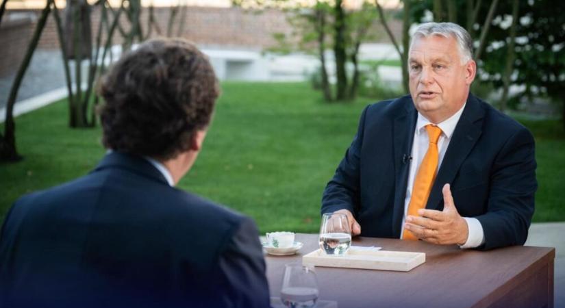 Tucker Carlson Orbán-interjújától hangos a nemzetközi sajtó