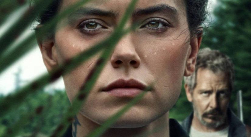 A lápkirály lánya: Daisy Ridley hazudik a férjének és menekül az apja elől