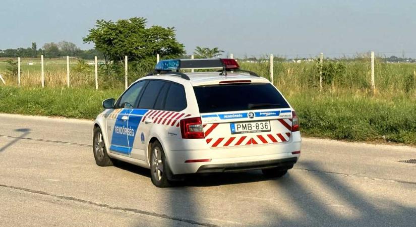 Nem menekülhetett: bilincsbe verve vitték el a rendőrök az érdi sorozatbetörőt