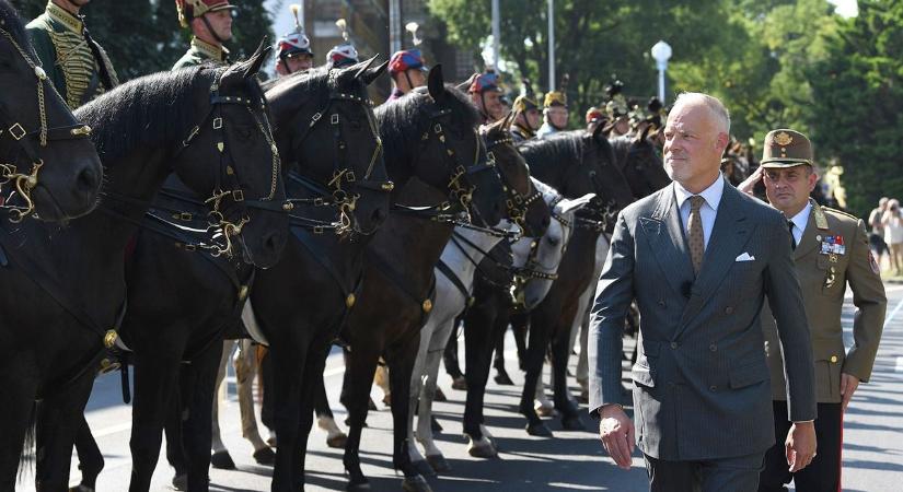 Tanévkezdés: kivezényelték a katonákat hat gimnáziumba – Honvédelmi Minisztérium