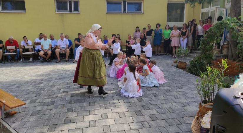 Hatmillió forintból újult meg az óvodaudvar