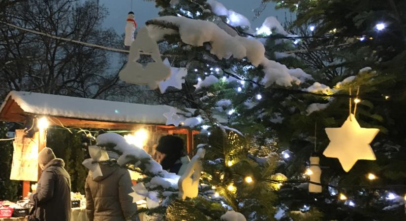 Adventi gesztenyesütés és karácsonyi vásár 2023 Gyenesdiás