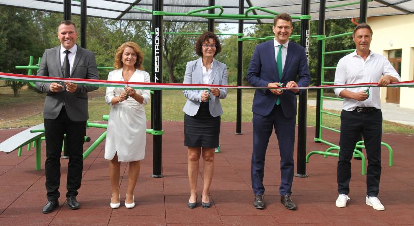 Szabadtéri kondiparkot adtak át Hejőkeresztúron