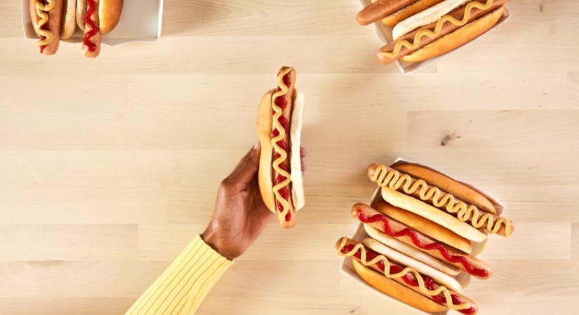 Hot dog kisebb ökológiai lábnyommal – Itt az IKEA hot dog húsmentes változata