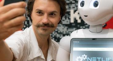 Munkába állt az első önkormányzati humanoid robot Bács-Kiskunban