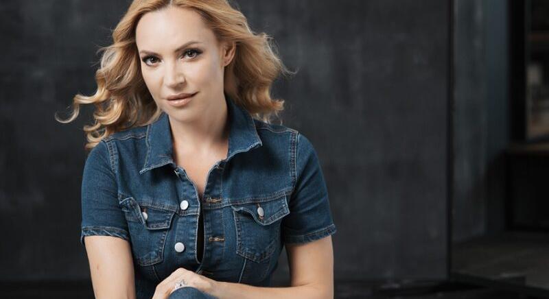 “A színház a szerelmem” – Interjú Sári Évivel, a Pretty Woman musical színésznőjével