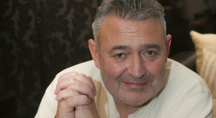 "Ez nem ő, hanem egy gép" - Áll a bál Gesztesi Károly hangja körül: a színészlegenda lányától kértek engedélyt a Shrek szinkronjához, Liptai Claudia teljesen kiakadt