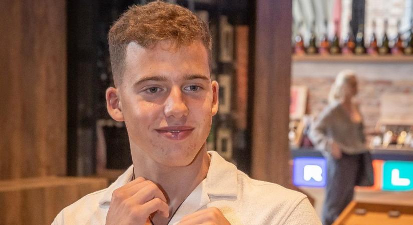 Egy kád jégben fürdött meg Schobert Norbika - ijesztő ideó