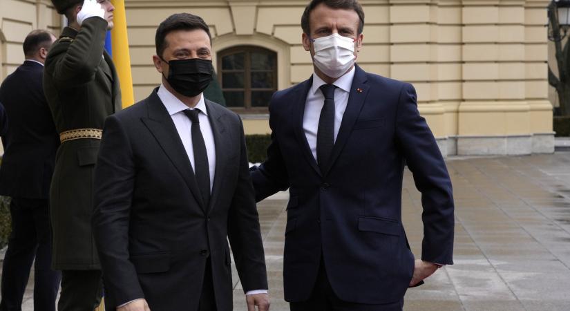 Béketervről és segélycsomagról tárgyalt Zelenszkij Macronnal