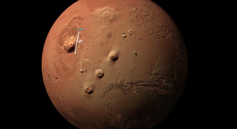 Fotókon a Mars Mount Everestnél közel háromszor magasabb hegye