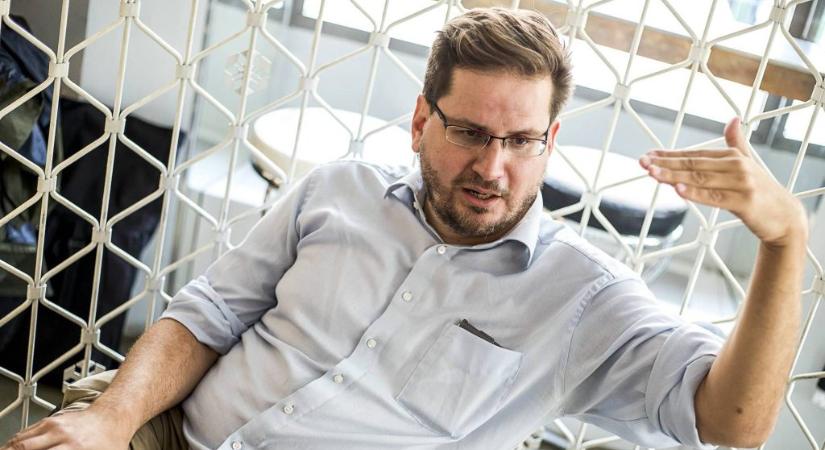Pogátsa Zoltán: csapdahelyzetbe került a kormány