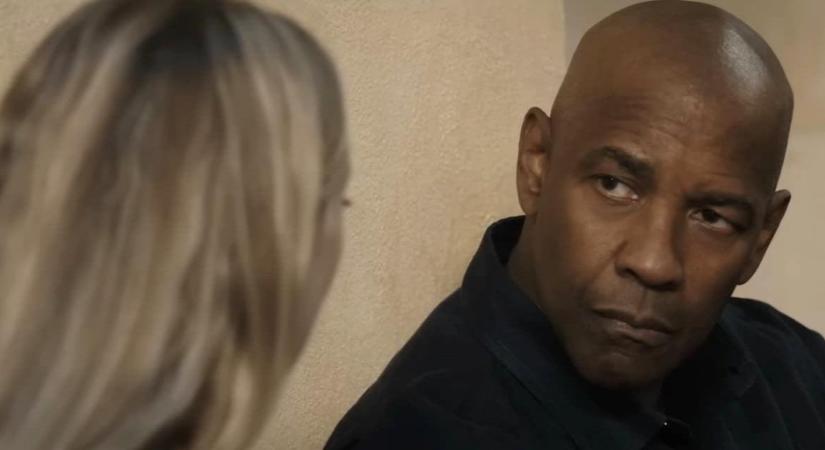 Denzel Washington kiütötte Barbie-t