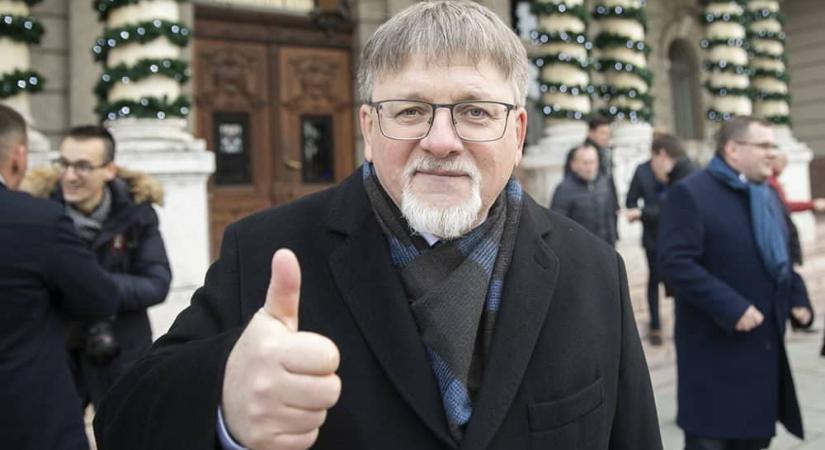 Megy a rongyrázás, nézd, mit rejt Dézsi Csaba András volt Audija! Mesés pénzért eladó a kocsi