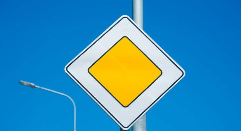 Szabad kerékpározni főútvonalon? KRESZ-szabályok, amit sokan rosszul tudnak