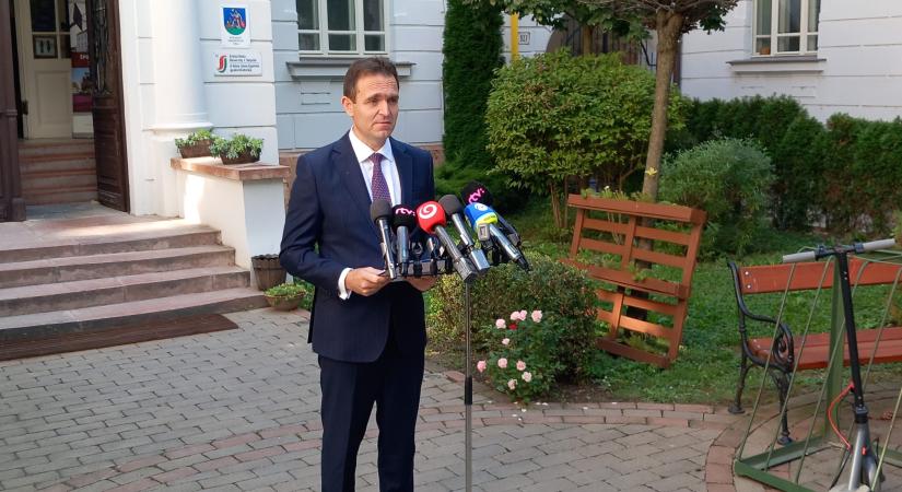 „Selyés“ tanévnyitó Ódor miniszterelnökkel: „Itt faragtak céltudatos emberré…“