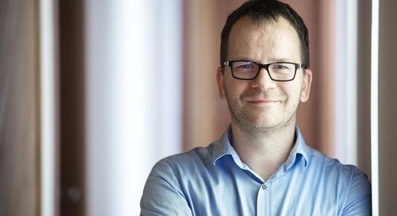 Balogh Petya a Mérlegenben: Van, hogy valakit az első kurdarchoz segítünk hozzá