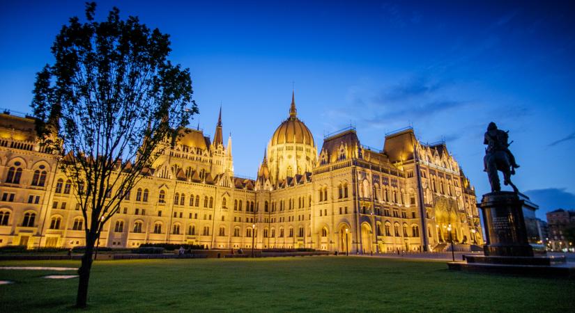Megvannak a végső számok: máris elvitték a magyar eurókötvényt!