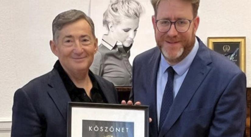 Mészáros Lőrinc, Szöllősi György, Andi, mandulatej, széf