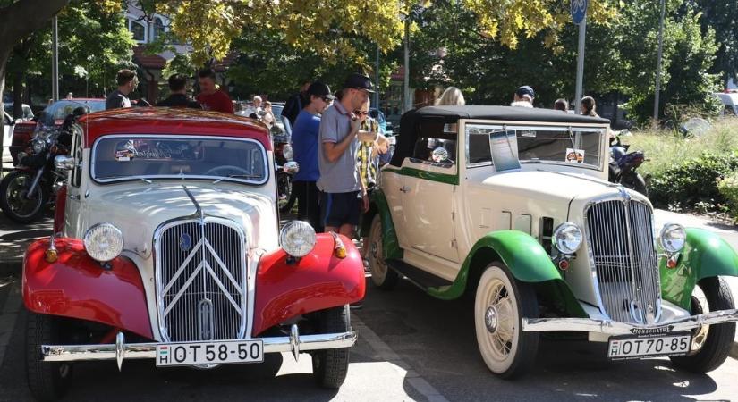A veterán járművek szerelmesei találkoztak Kiskőrösön