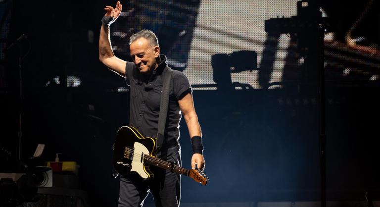 Elhalasztja fellépéseit Bruce Springsteen, gyomorfekélye van
