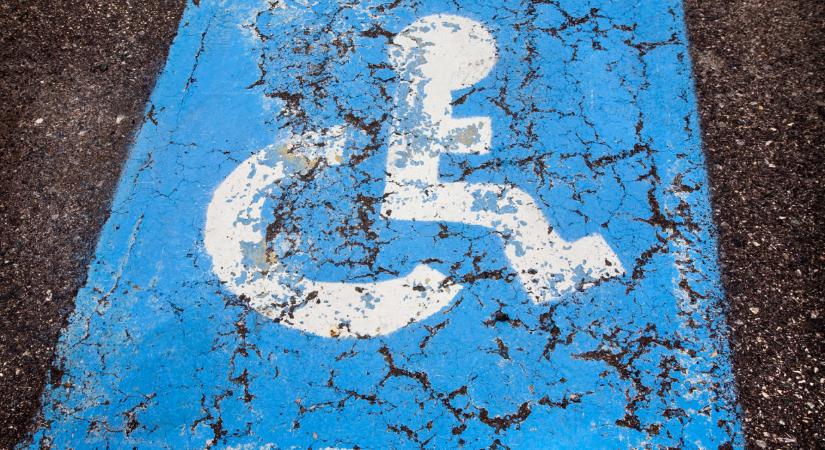 Örökre megszűnhetnek a durva parkolási csalások Magyarországon: sok simlik szívhatja a fogát