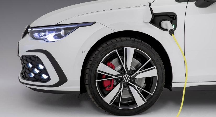 Egyre biztosabb, hogy villanyautó lesz az új VW Golf
