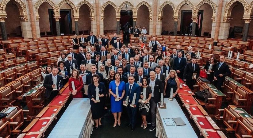 Az Országházban adták át az Érték és Minőség Nagydíjakat