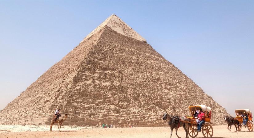 Szenzációs felfedezés Egyiptomban: a gízai nagy piramisban bukkantak titkos folyosó nyomaira