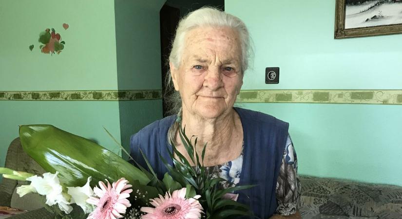 A kilencvenéves Csuvarszki Mihálynét köszöntötték Békéscsabán