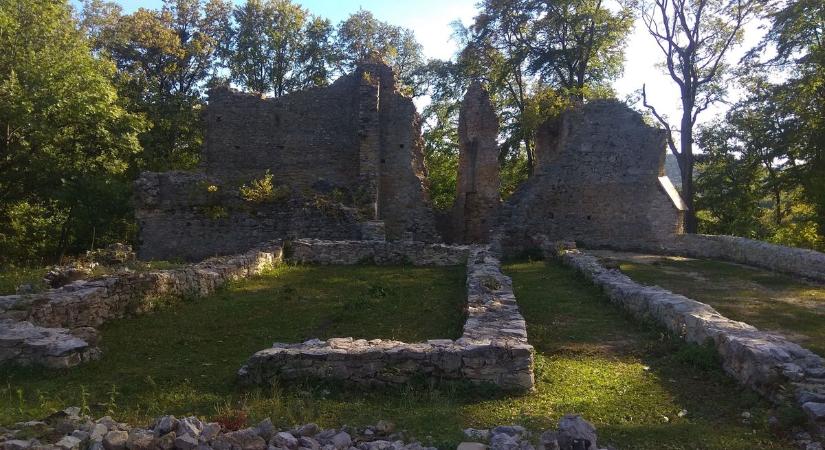 Pálos kolostor romjai bújnak meg a Bükkben