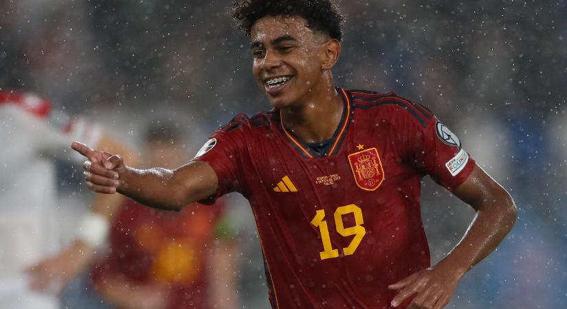 Lamine Yamal történelmet írt a spanyol válogatottban