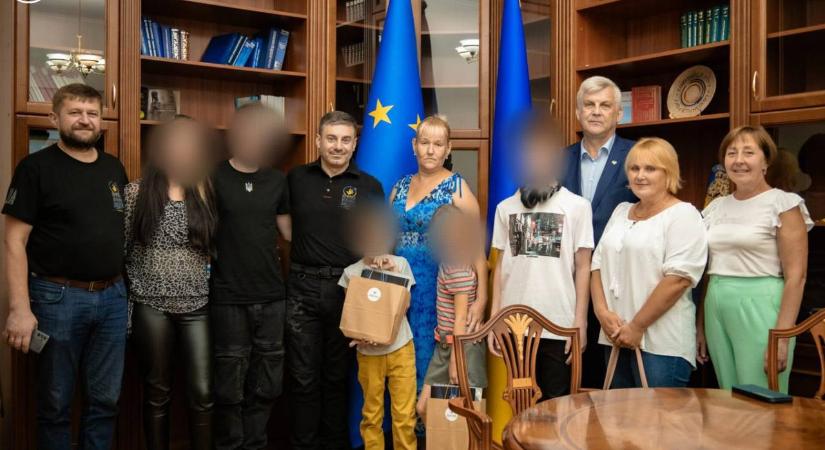 Ukrajnának újabb kilenc gyermeket sikerült hazahoznia