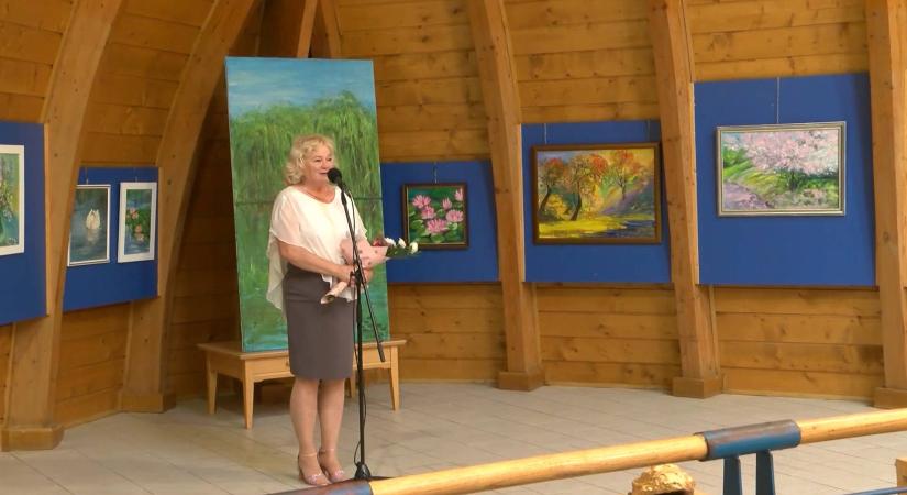 40 éve fest Cs. Mayer Katalin, ebből az alkalomból nyílt jubileumi kiállítása