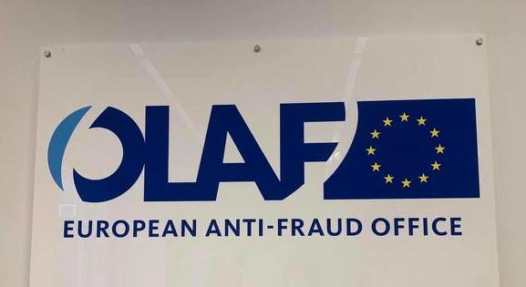 Hadházy Ákos nem áll le: OLAF-vizsgálatot kért a félkész kormányzati adatközpont ügyében