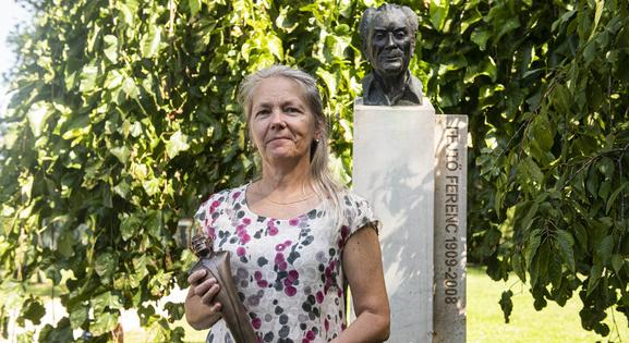 Szalai Anna kapta az idei Fejtő Ferenc-díjat