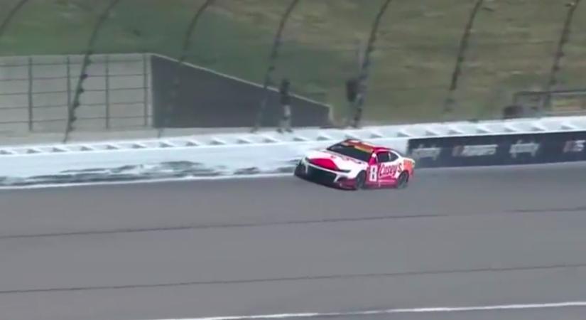 NASCAR: Bell a pole-ban, Busch és Gibbs falazott Kansasben