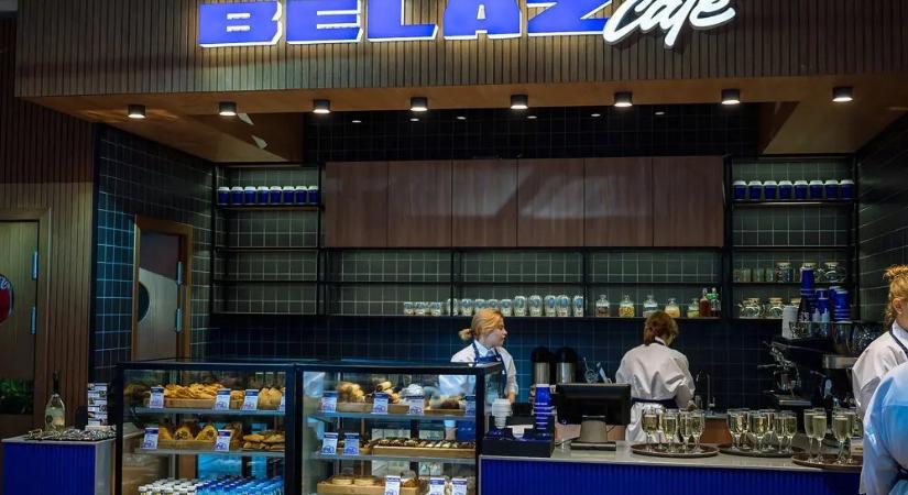 Megnyílt a fehérorosz BelAZ dömpergyár dömper-témájú kávézója