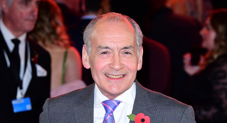 Gyógyíthatatlan betegséggel küzd a tévés legenda, Alastair Stewart
