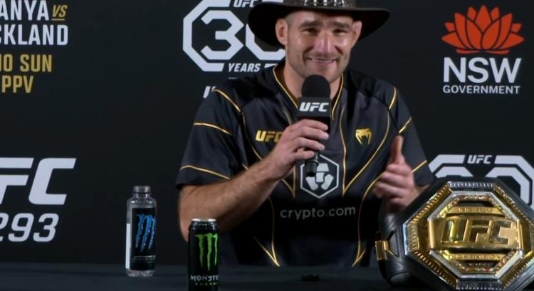 Sean Strickland UFC 293 utáni sajtótájékoztatója: 'olyan volt, mintha egy amatőrrel bunyóznék!'