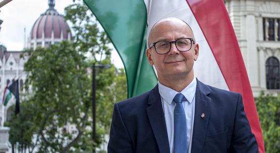 Árspekulációt lát a magas infláció mögött a versenyhivatal elnöke
